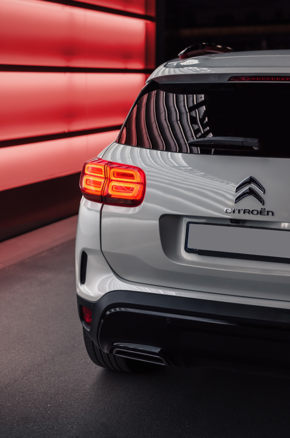 auton lasin tummennus3